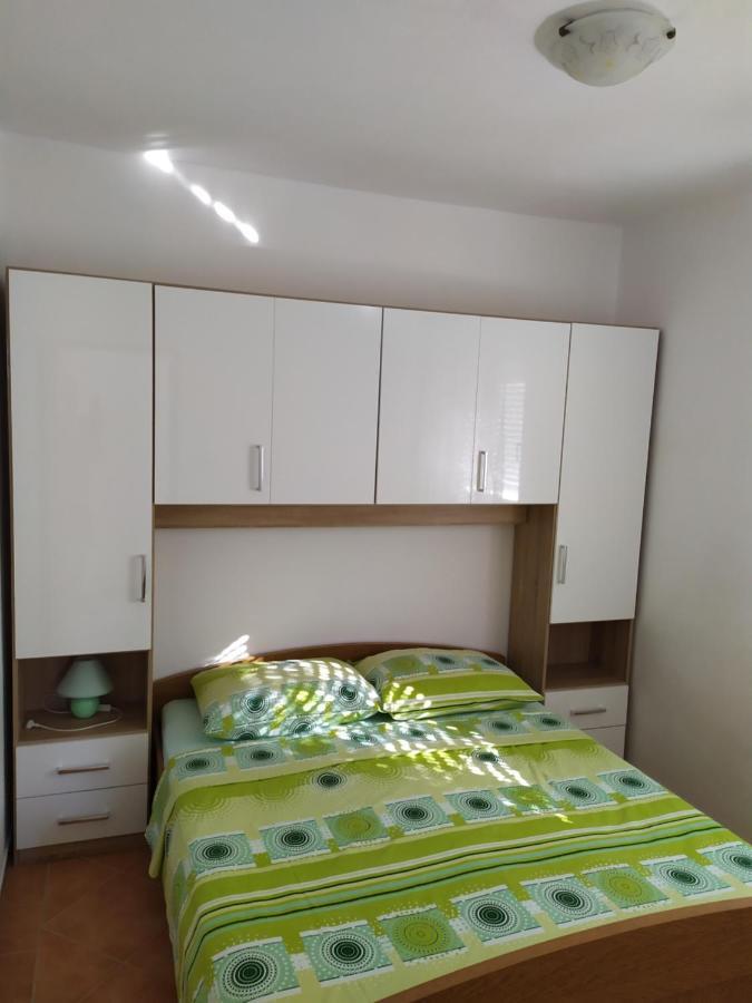 Apartmani Vjeko Vir Eksteriør billede