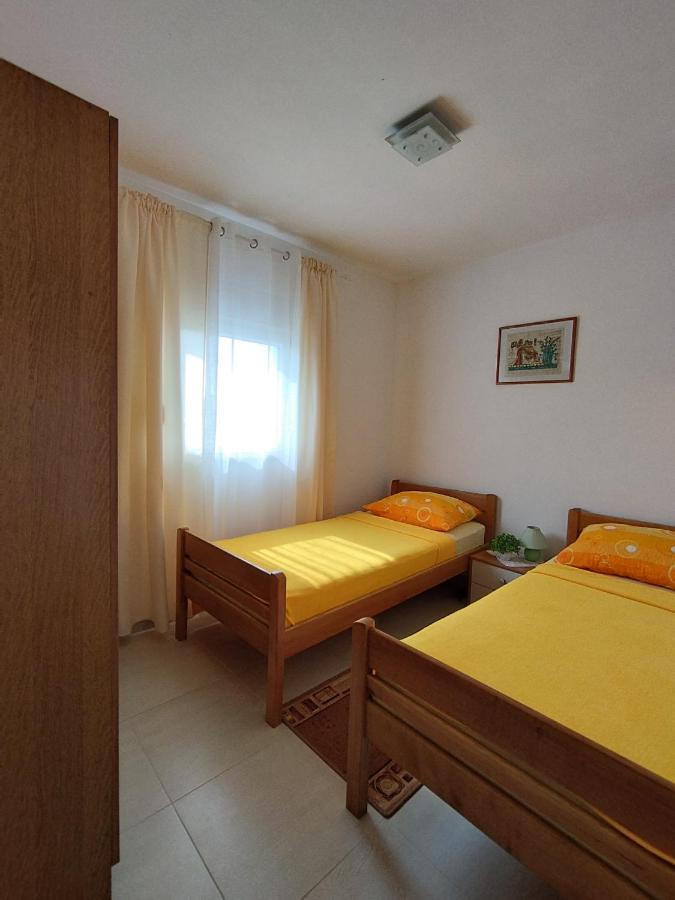Apartmani Vjeko Vir Eksteriør billede