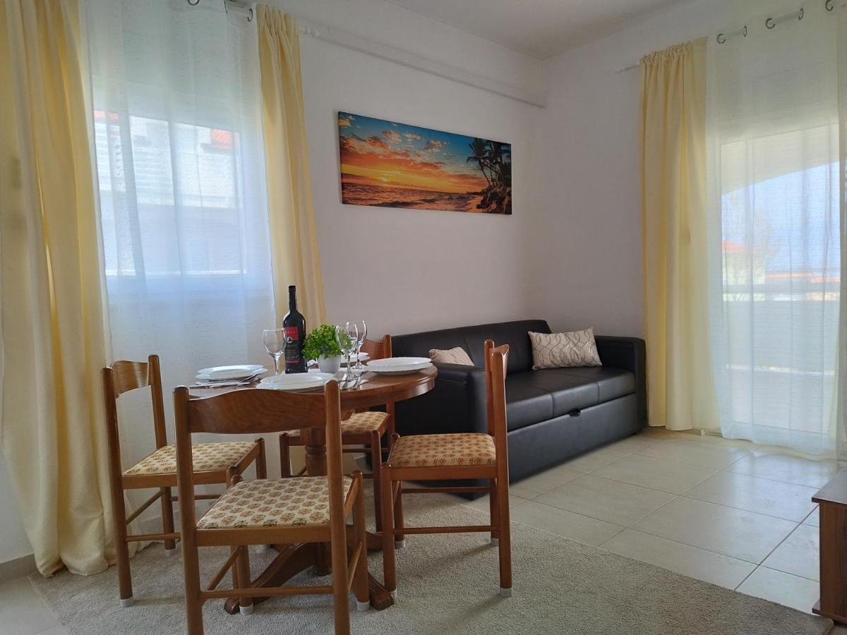 Apartmani Vjeko Vir Eksteriør billede
