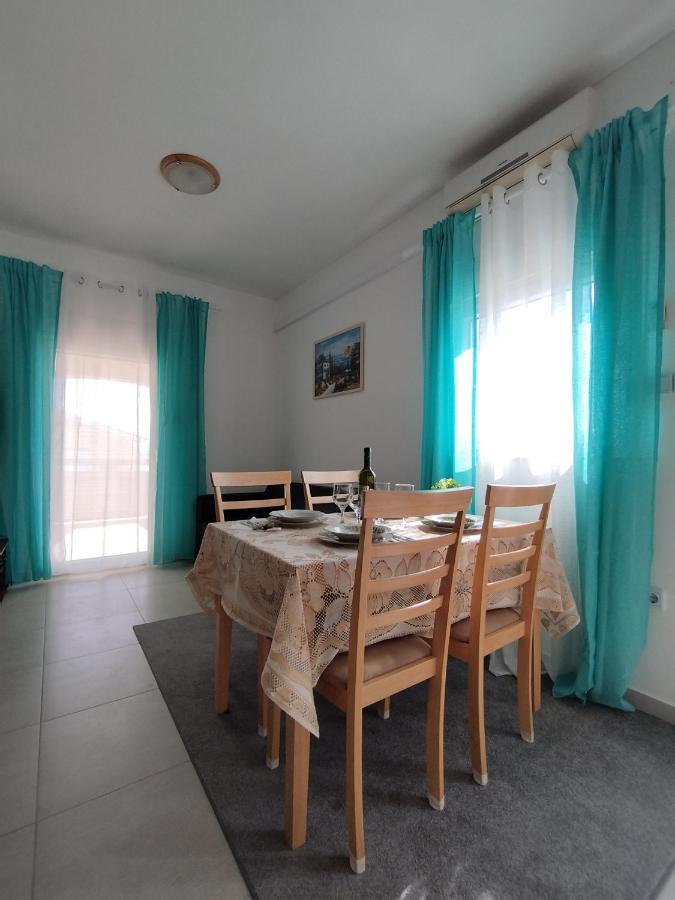 Apartmani Vjeko Vir Eksteriør billede