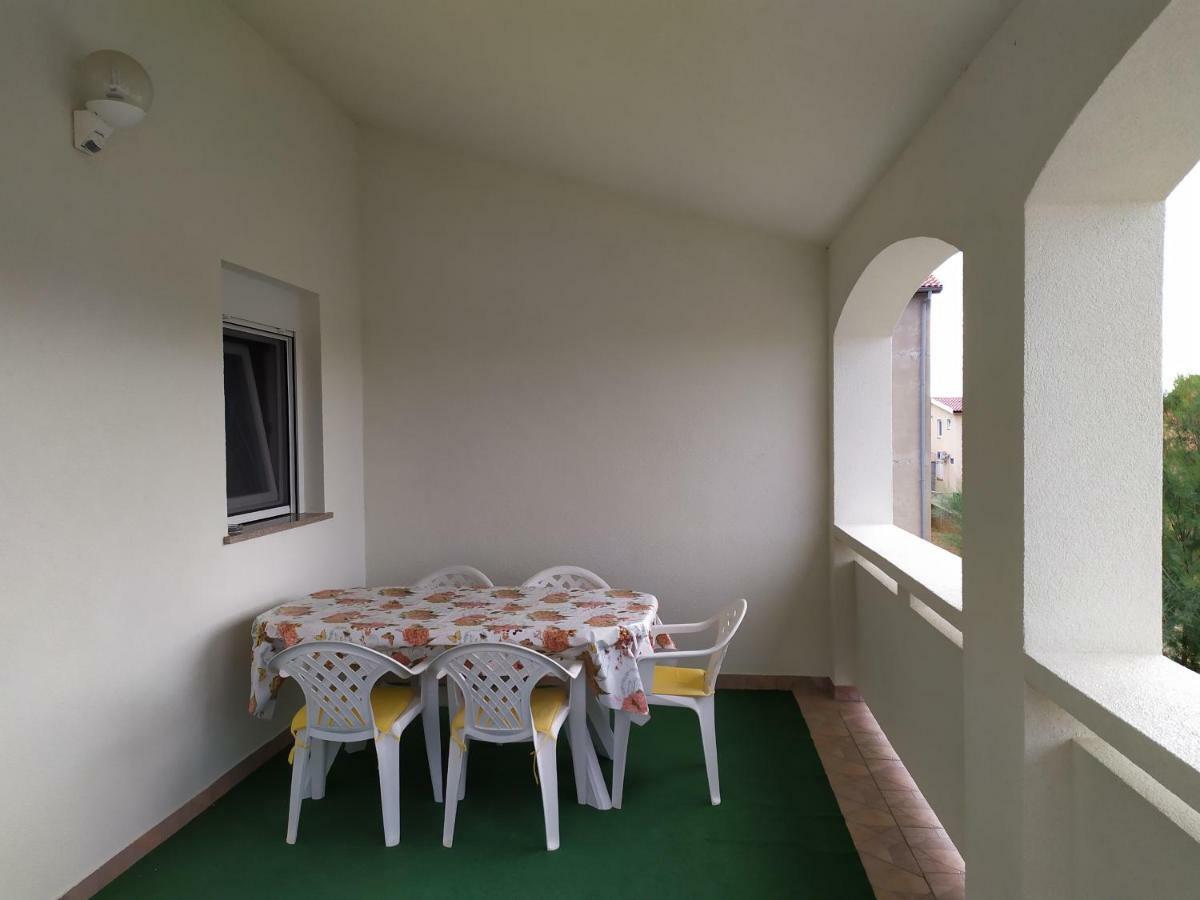 Apartmani Vjeko Vir Eksteriør billede